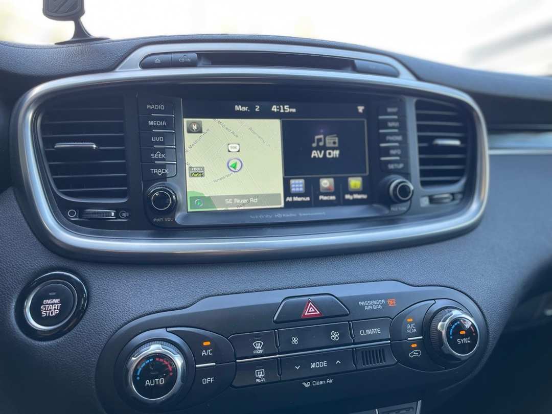 2016 Kia Sorento SX - Image 14