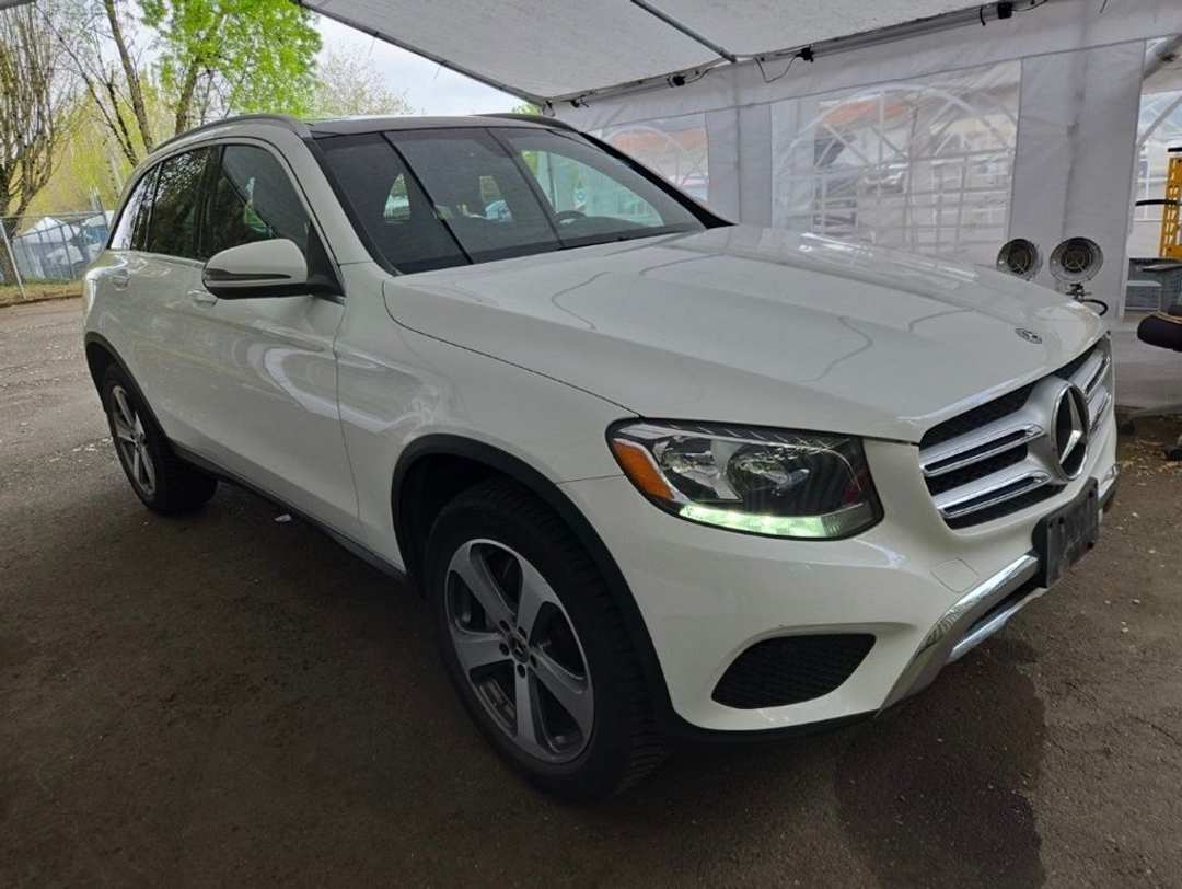 2019 Mercedes-Benz GLC GLC 300 - Image 2
