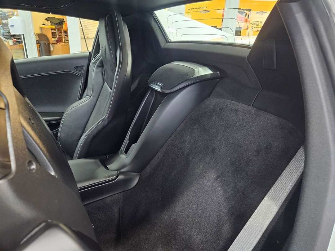 2026 Chevrolet Corvette Stingray - Image 25