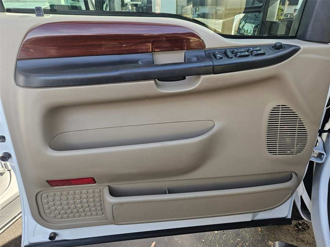 2006 Ford F-250Sd Lariat - Image 10