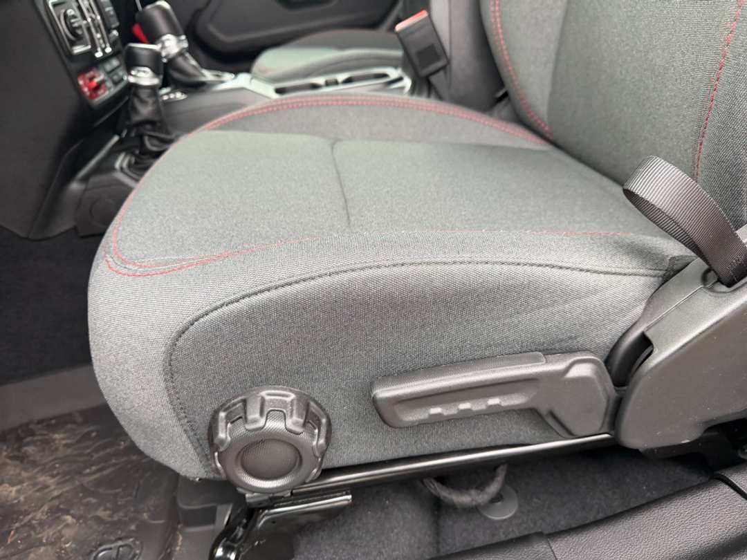 2026 Jeep Wrangler Rubicon - Image 14