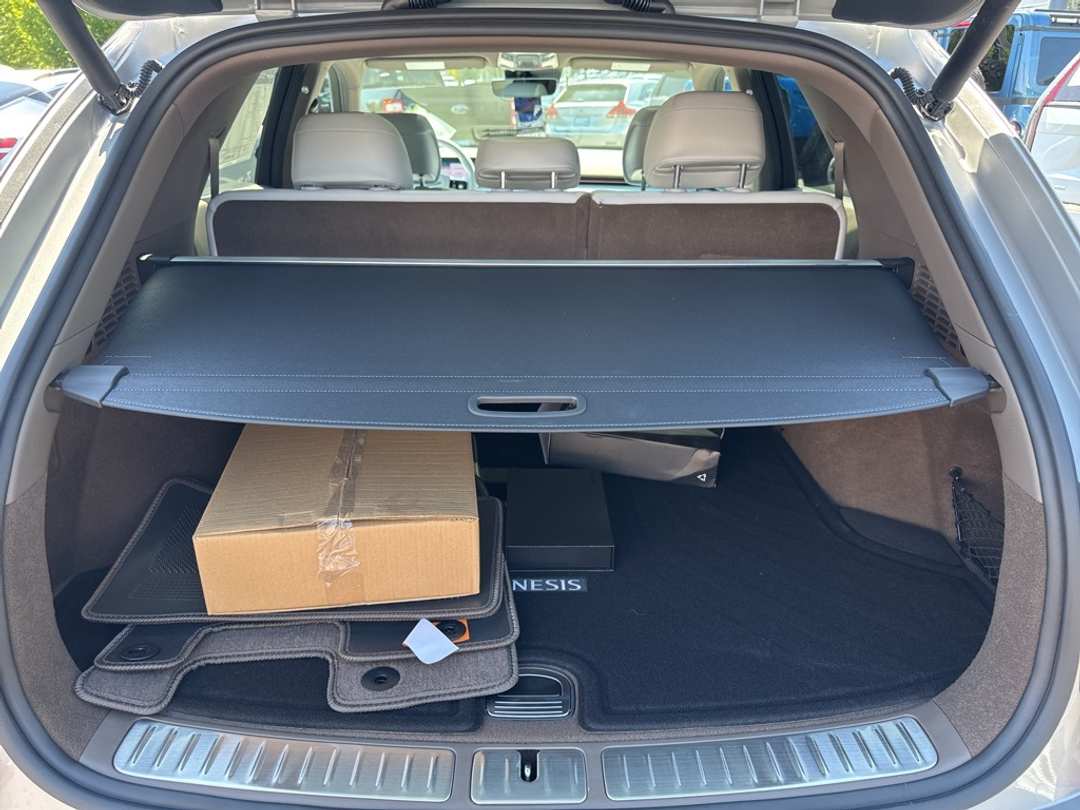 2026 Genesis Electrified Gv70 - Image 15