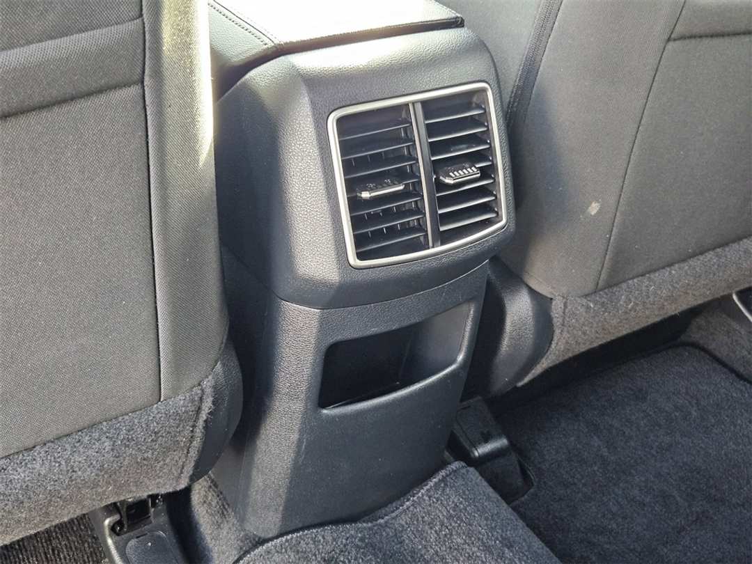 2024 Kia Sportage LX - Image 27