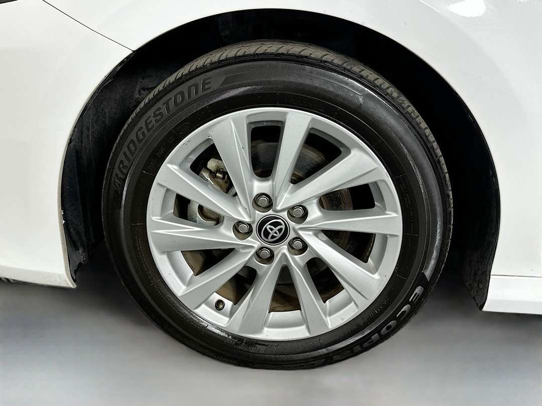 2024 Toyota Camry LE - Image 30