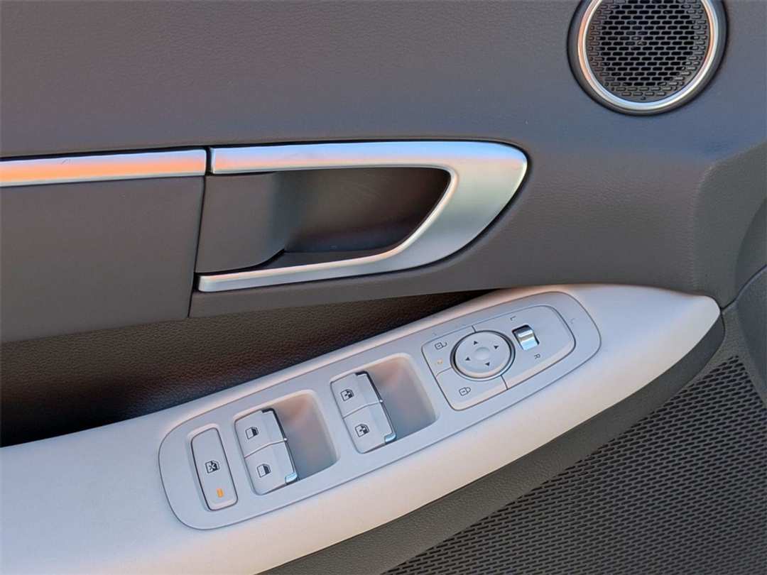 2026 Hyundai Sonata SEL Sport - Image 11