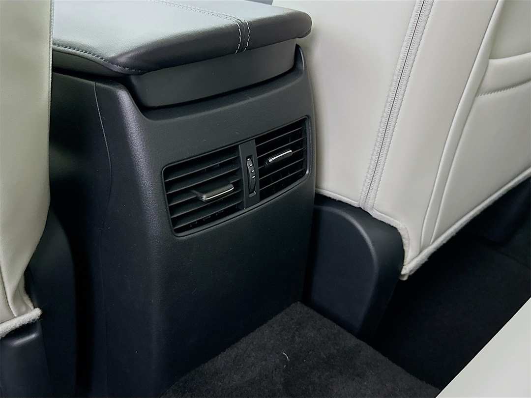 2026 MAZDA Cx-30 2.5 S Aire Edition - Image 26