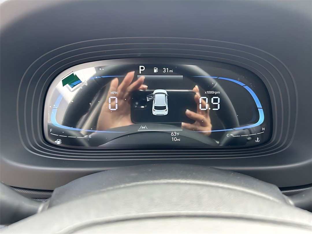 2025 Hyundai Venue Limited - Image 16