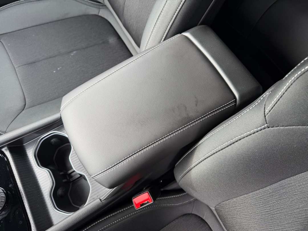 2025 Jeep Grand Cherokee Laredo X - Image 28