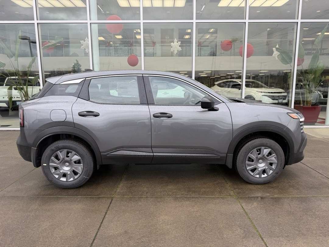 2026 Nissan Kicks S - Image 9