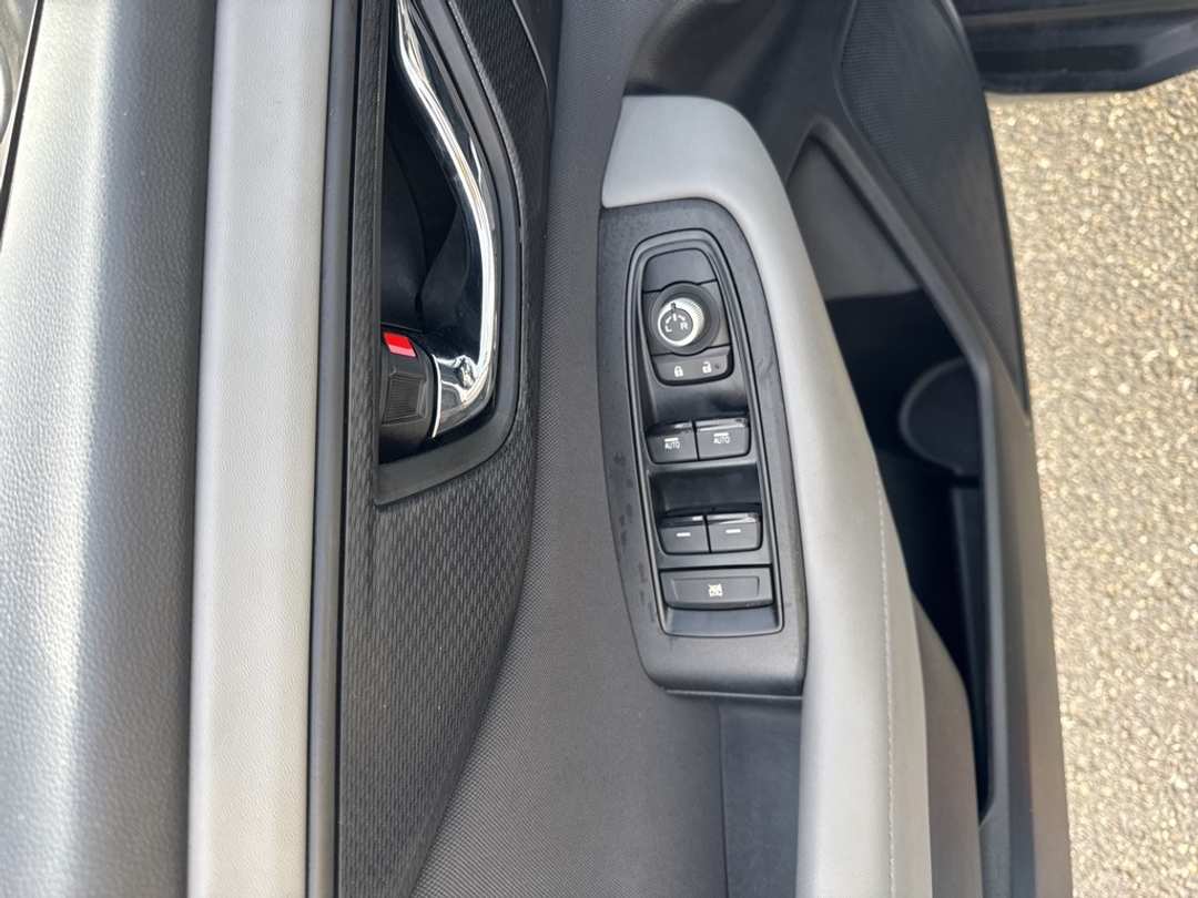 2020 Subaru Outback Premium - Image 16