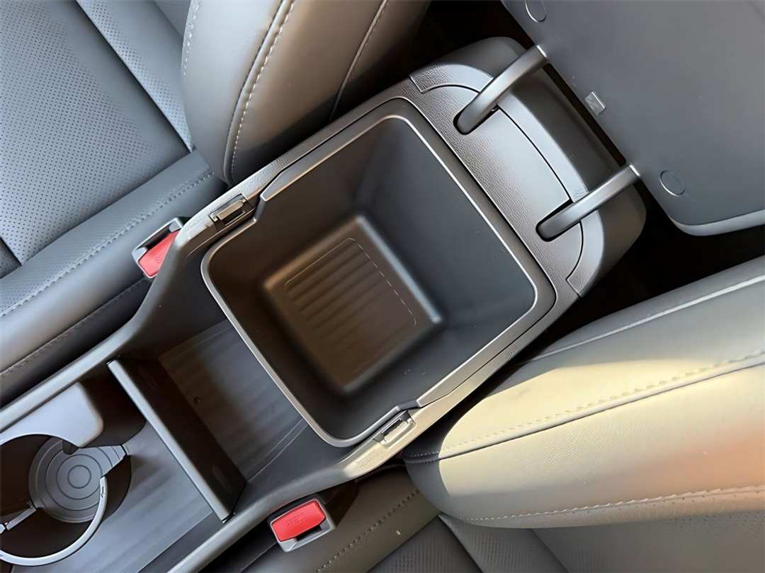 2026 Hyundai Kona SEL Premium - Image 25