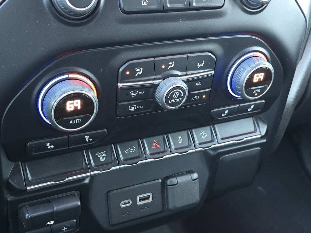 2022 Chevrolet Silverado 2500Hd LT - Image 18