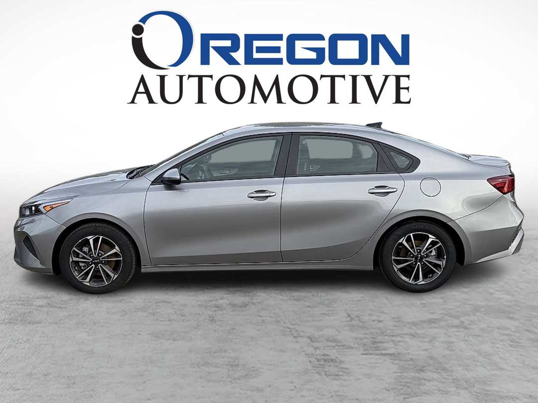 2024 Kia Forte LXS - Image 2