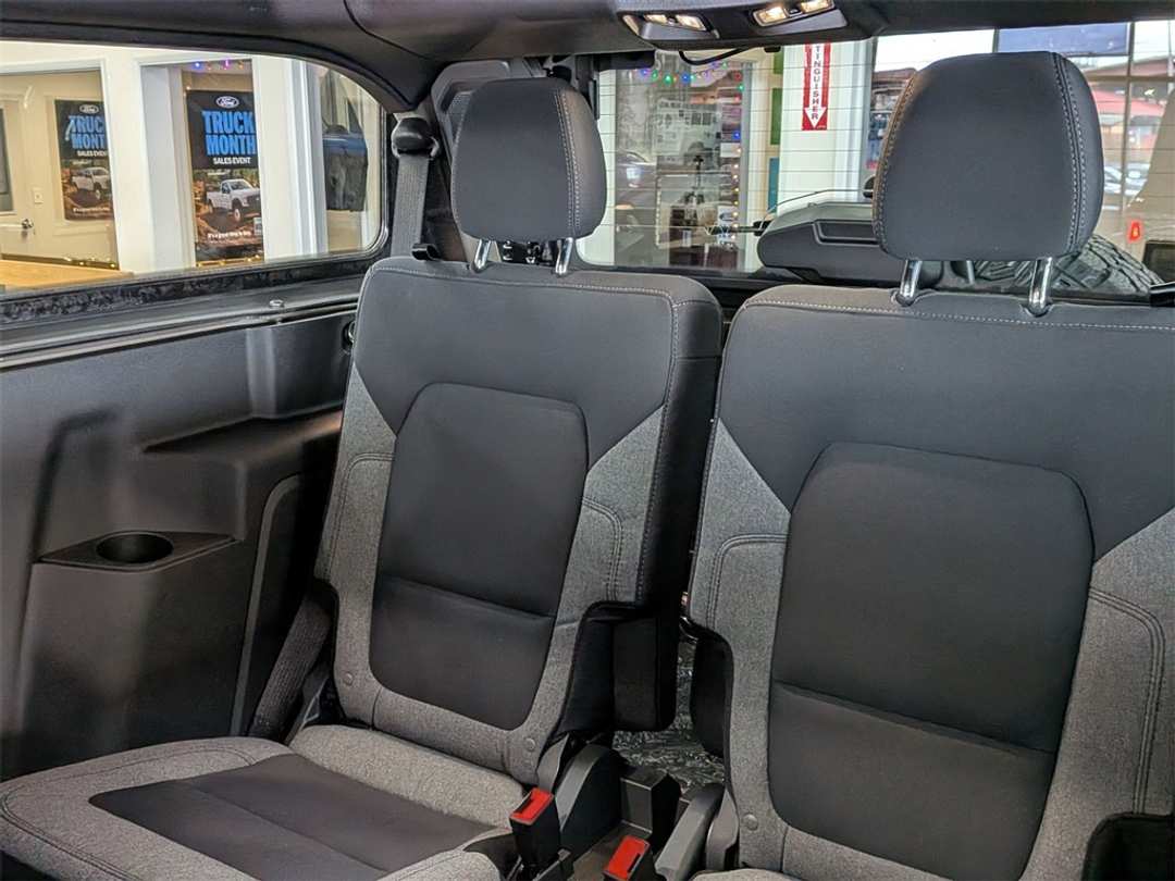 2025 Ford Bronco Base - Image 16