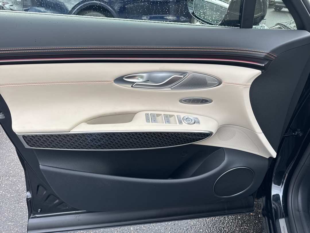 2026 Genesis Gv70 3.5T Sport Prestige - Image 17