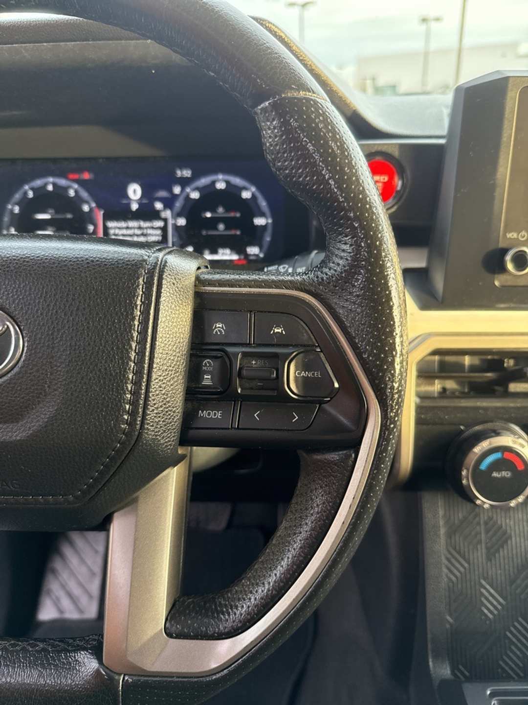 2024 Toyota Tacoma TRD OffRoad - Image 32