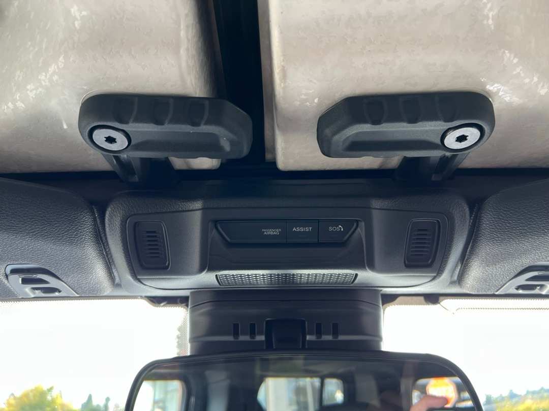 2025 Jeep Gladiator High Tide - Image 25