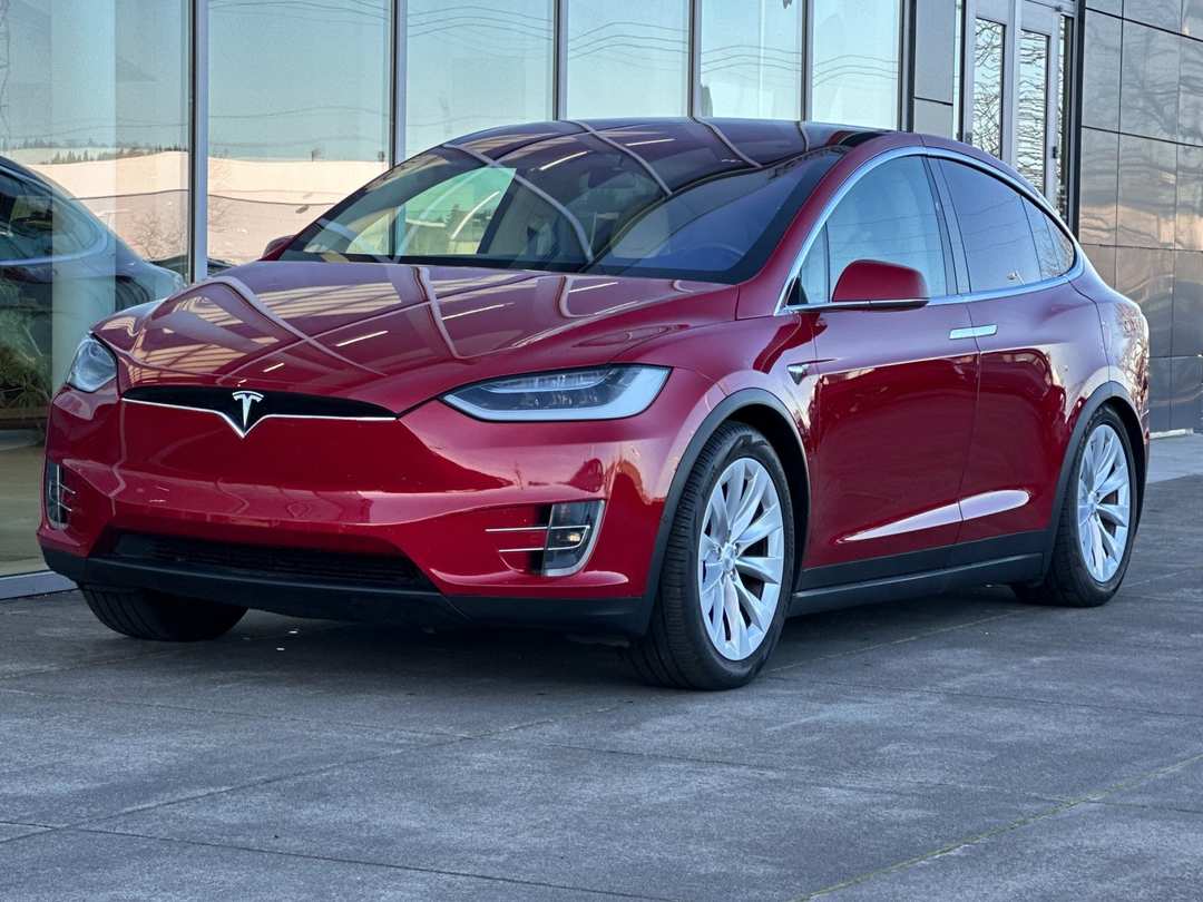 2017 Tesla Model X - Image 7