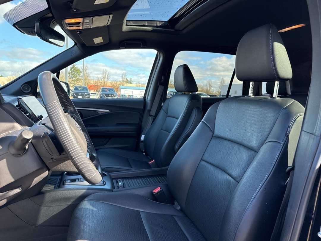 2022 Honda Passport EXL - Image 9