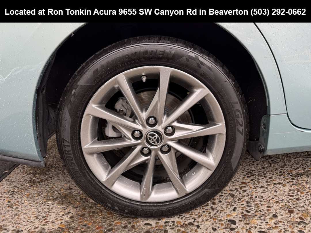 2015 Toyota Prius V Five - Image 9