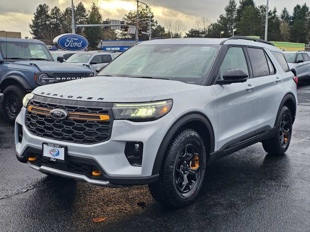 2026 Ford Explorer Tremor - Image 3