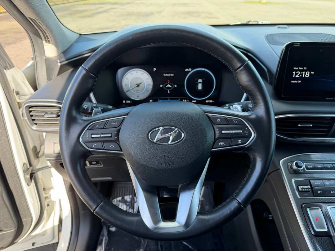 2023 Hyundai Santa Fe Limited - Image 23