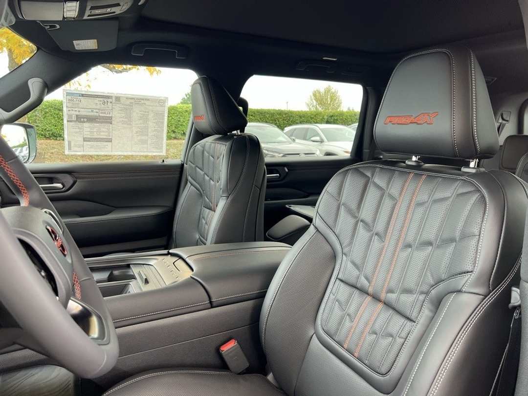 2026 Nissan Armada PRO4X - Image 14