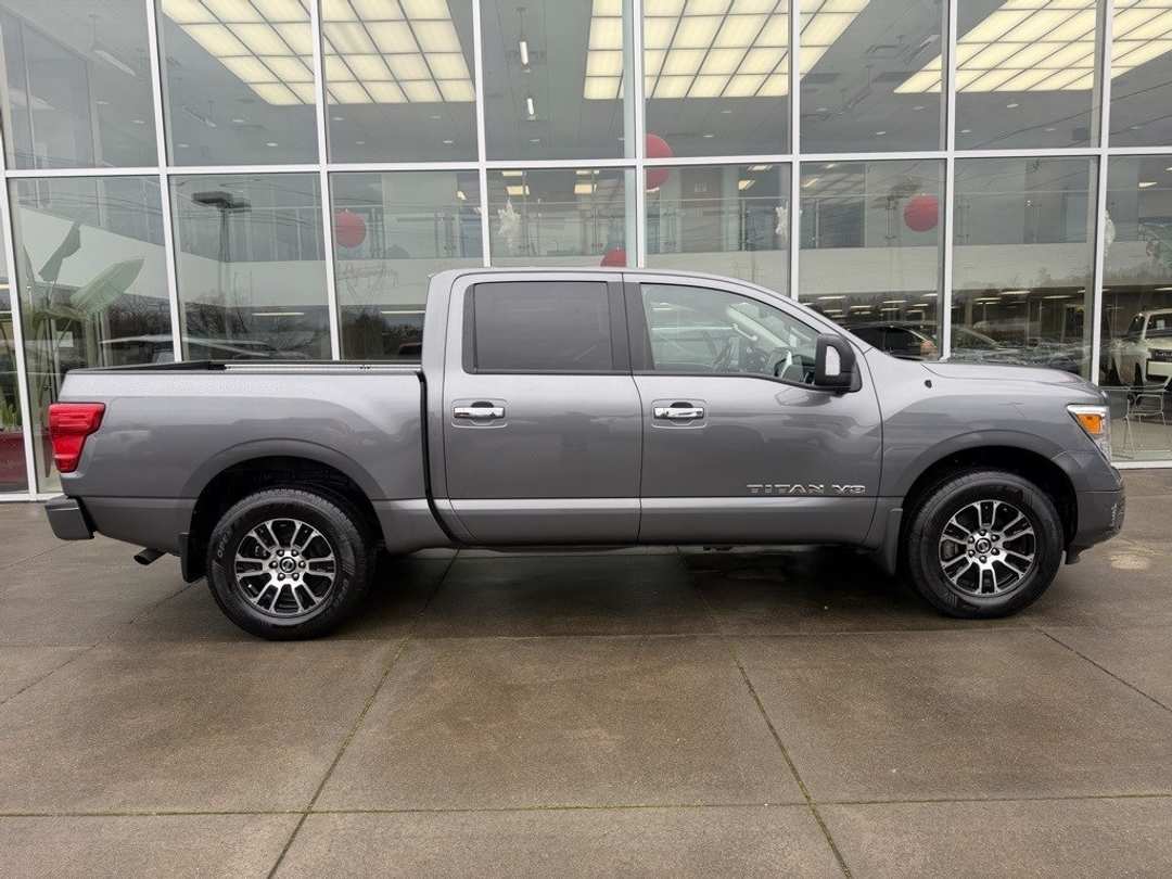 2020 Nissan Titan SV - Image 8