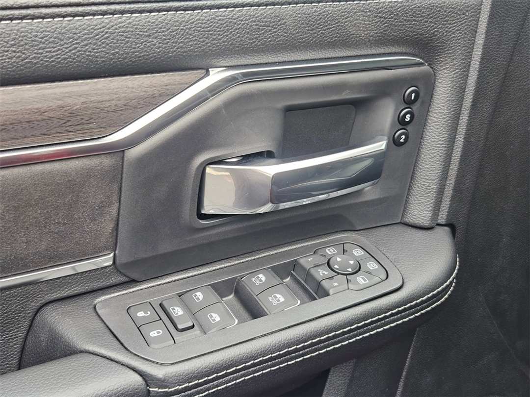 2026 Ram 2500 Laramie - Image 11