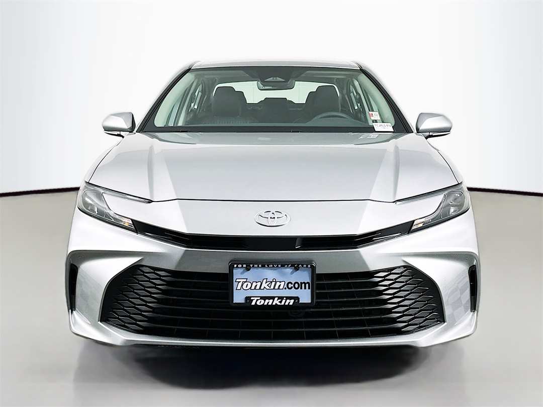 2026 Toyota Camry LE - Image 2