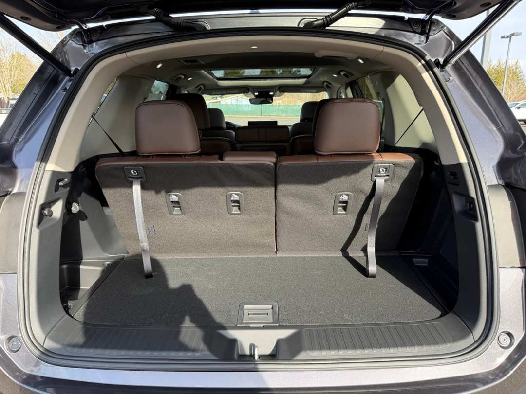 2026 Honda Pilot Touring - Image 11