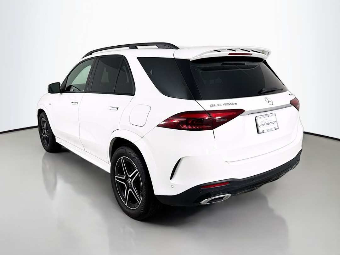 2025 Mercedes-Benz GLE GLE 450e - Image 3