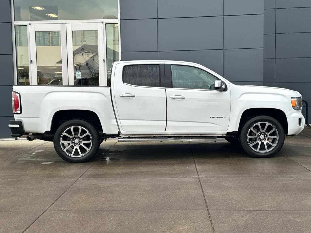 2019 GMC Canyon Denali - Image 2