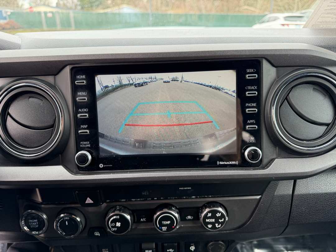 2020 Toyota Tacoma TRD Sport - Image 23