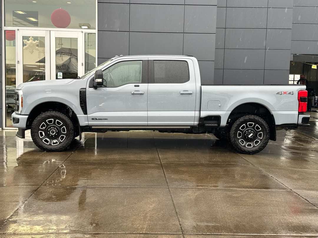 2025 Ford F-350Sd Platinum - Image 6