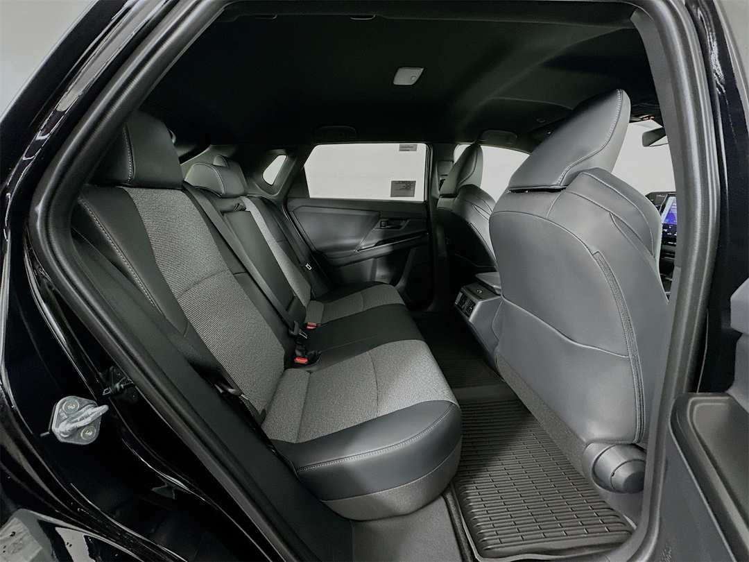 2026 Toyota Bz XLE Plus - Image 27