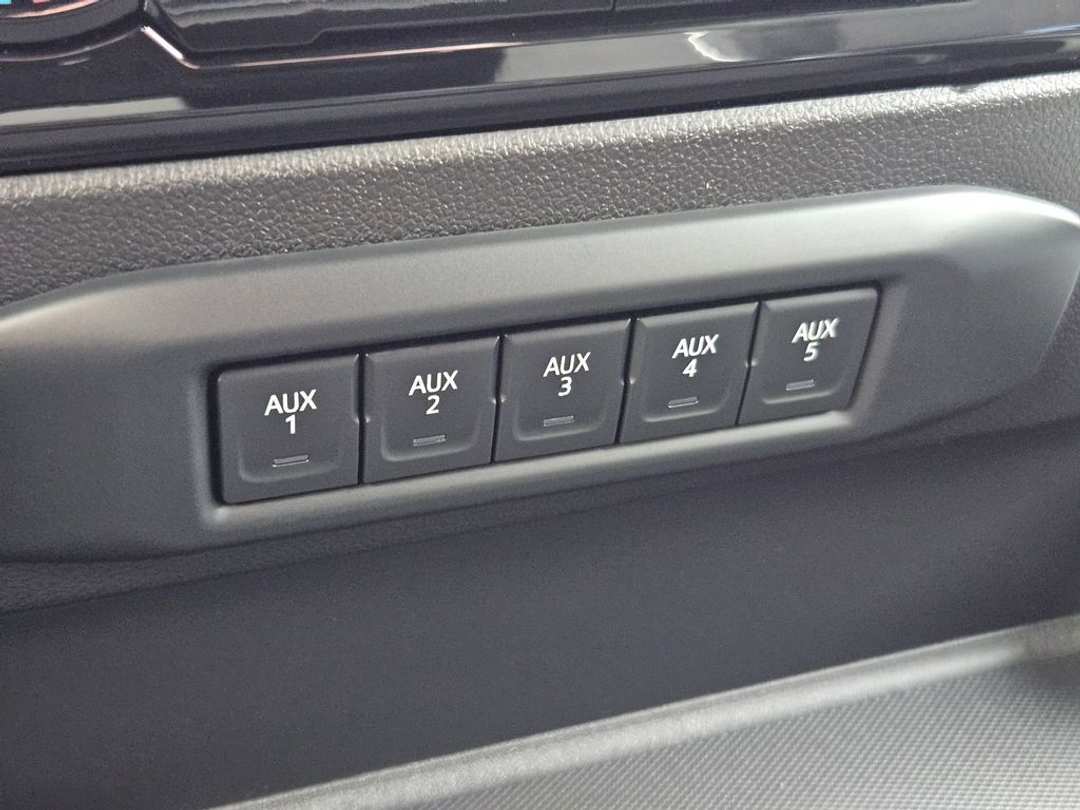 2026 Chevrolet Silverado 3500Hd High Country - Image 28