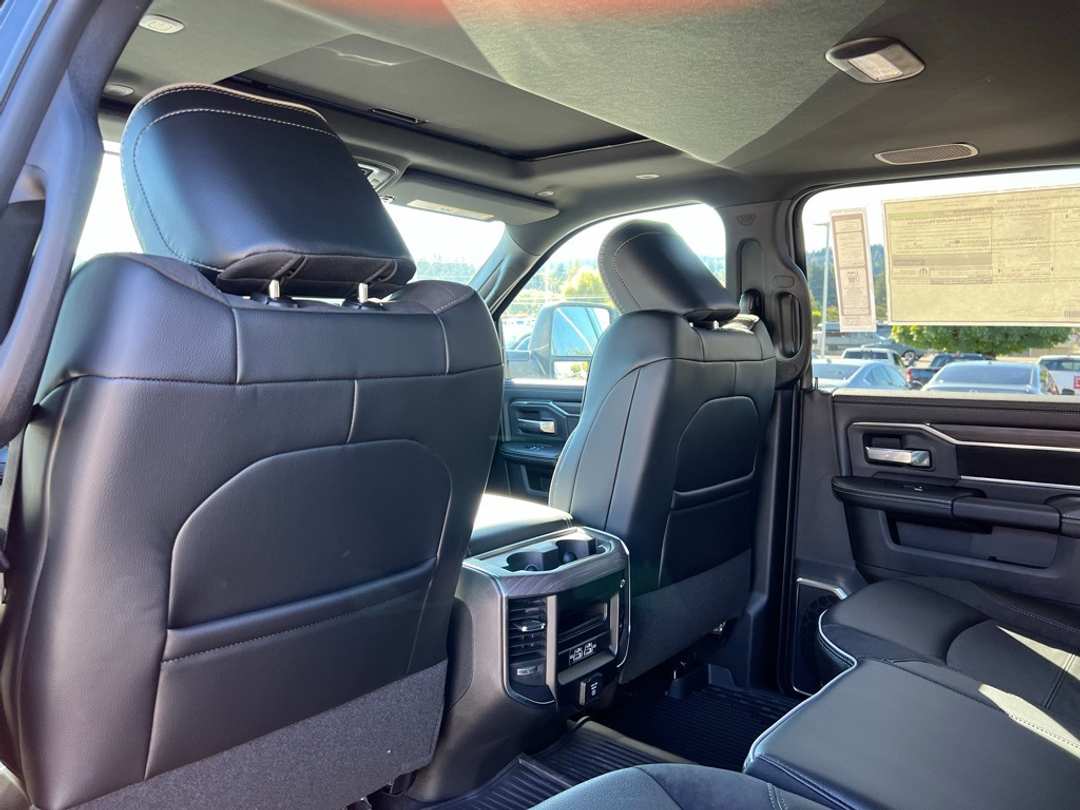 2026 Ram 3500 Laramie - Image 29