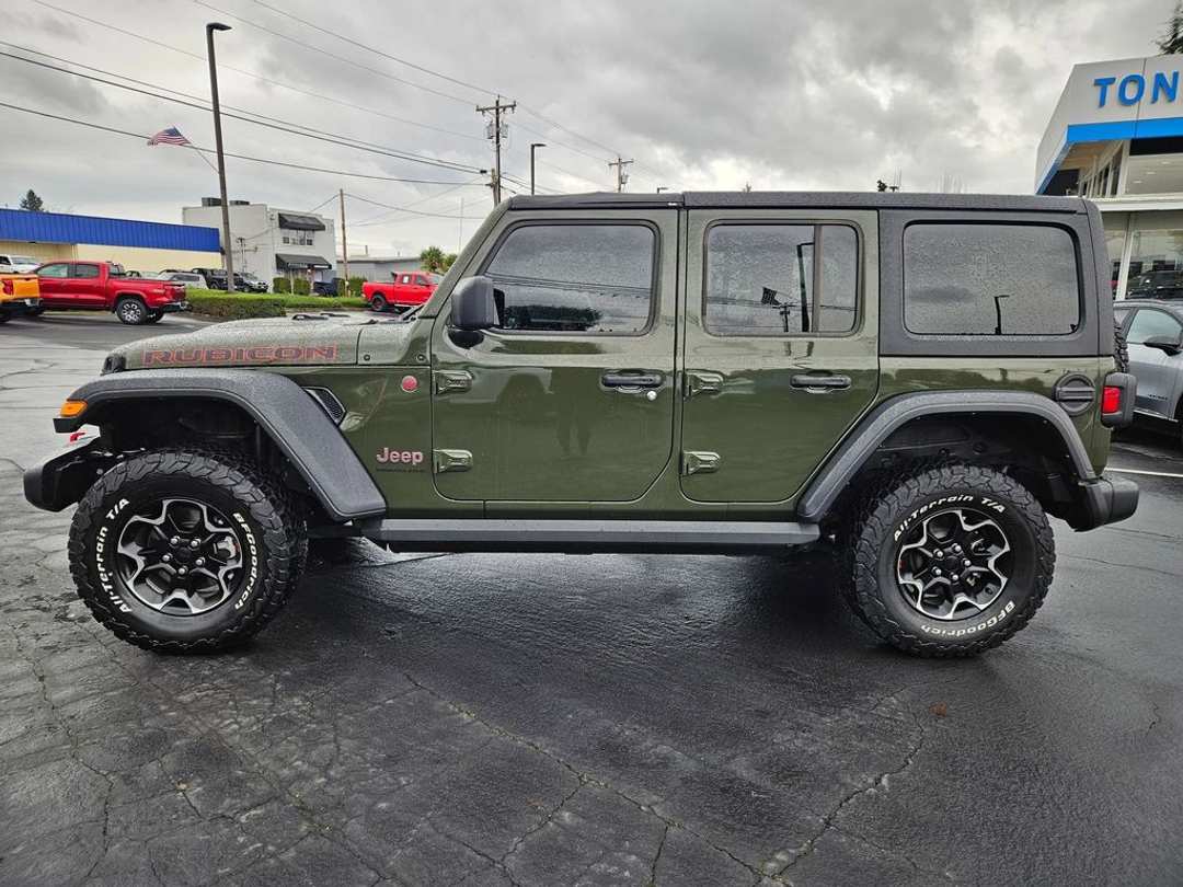 2023 Jeep Wrangler Rubicon - Image 3