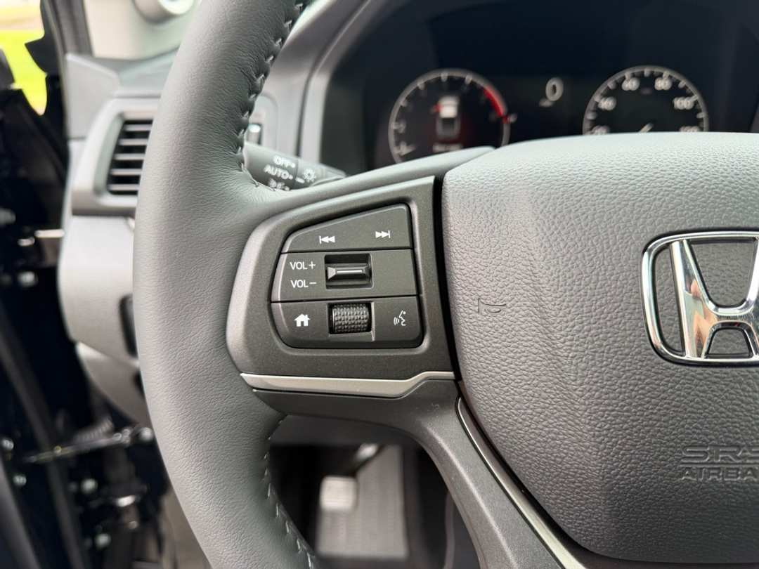 2026 Honda Ridgeline RTL - Image 16