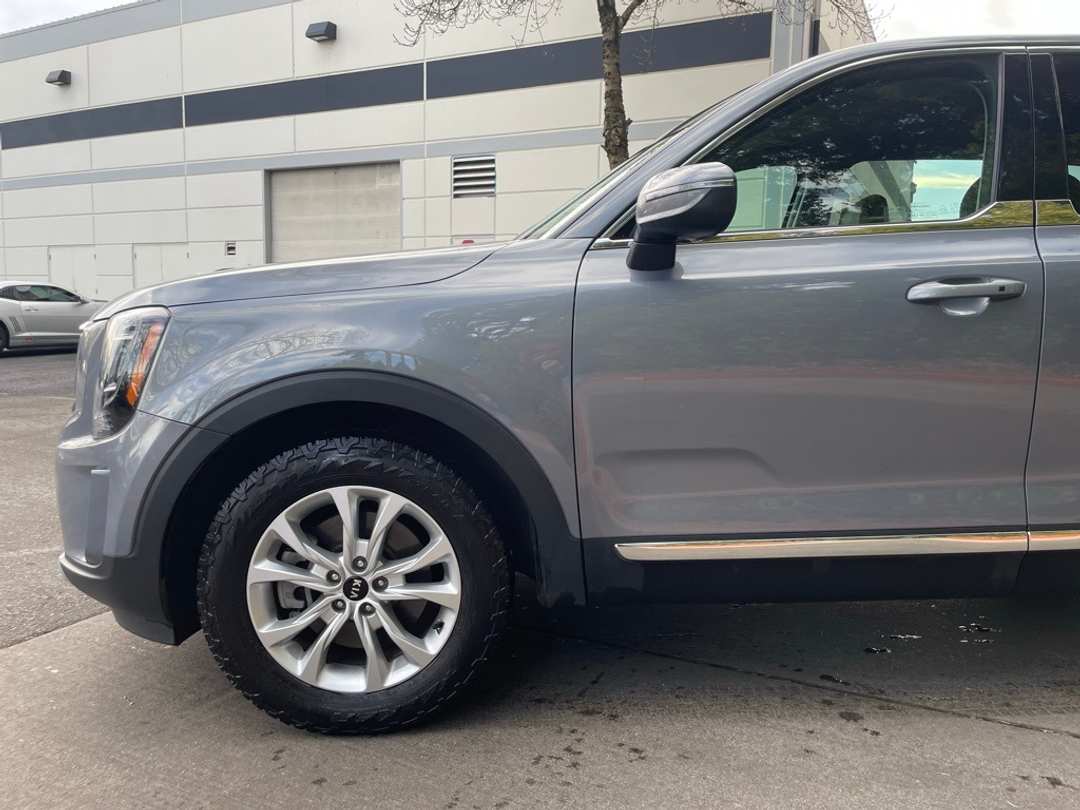 2021 Kia Telluride LX - Image 7