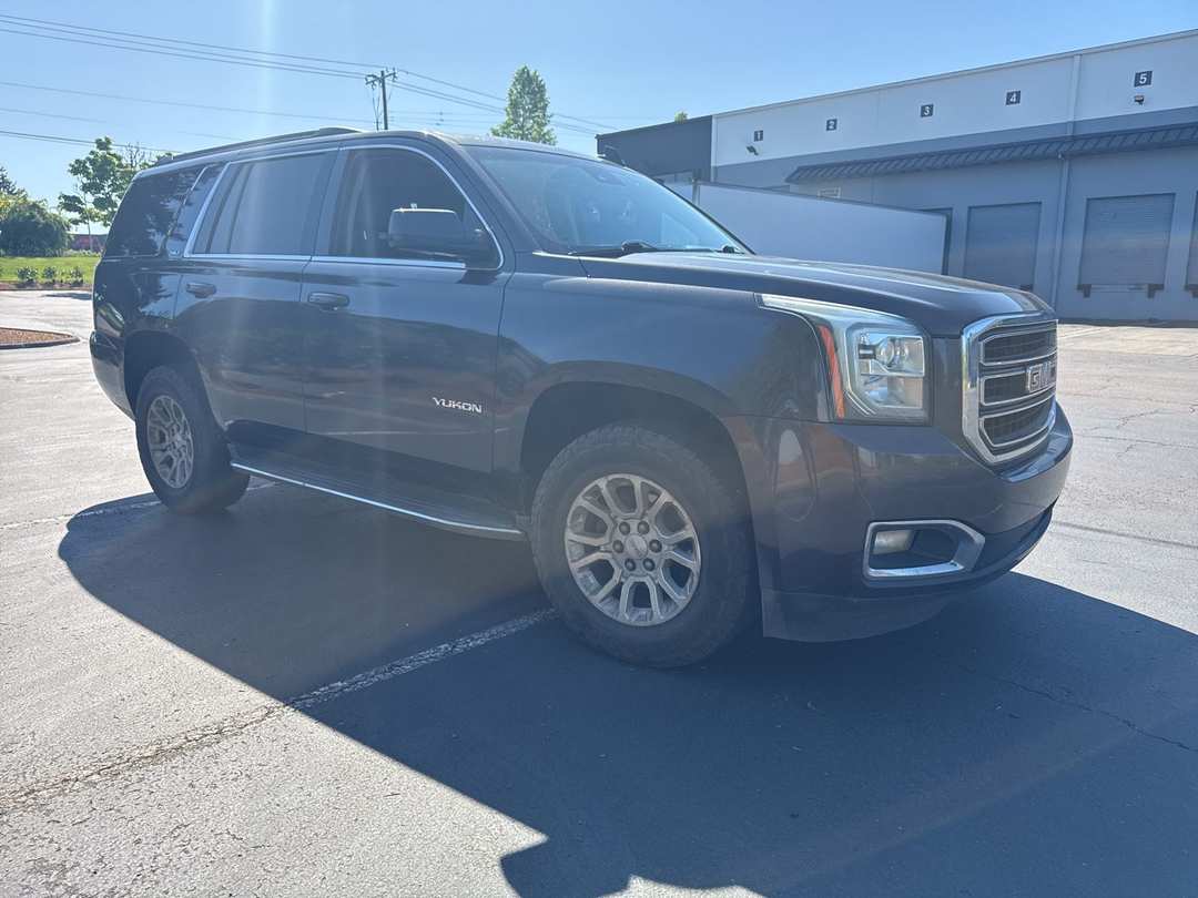 2015 GMC Yukon SLT - Image 3