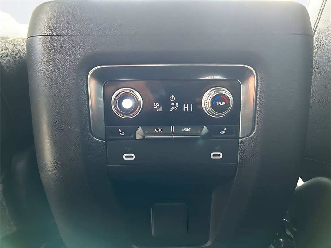 2021 GMC Yukon AT4 - Image 20