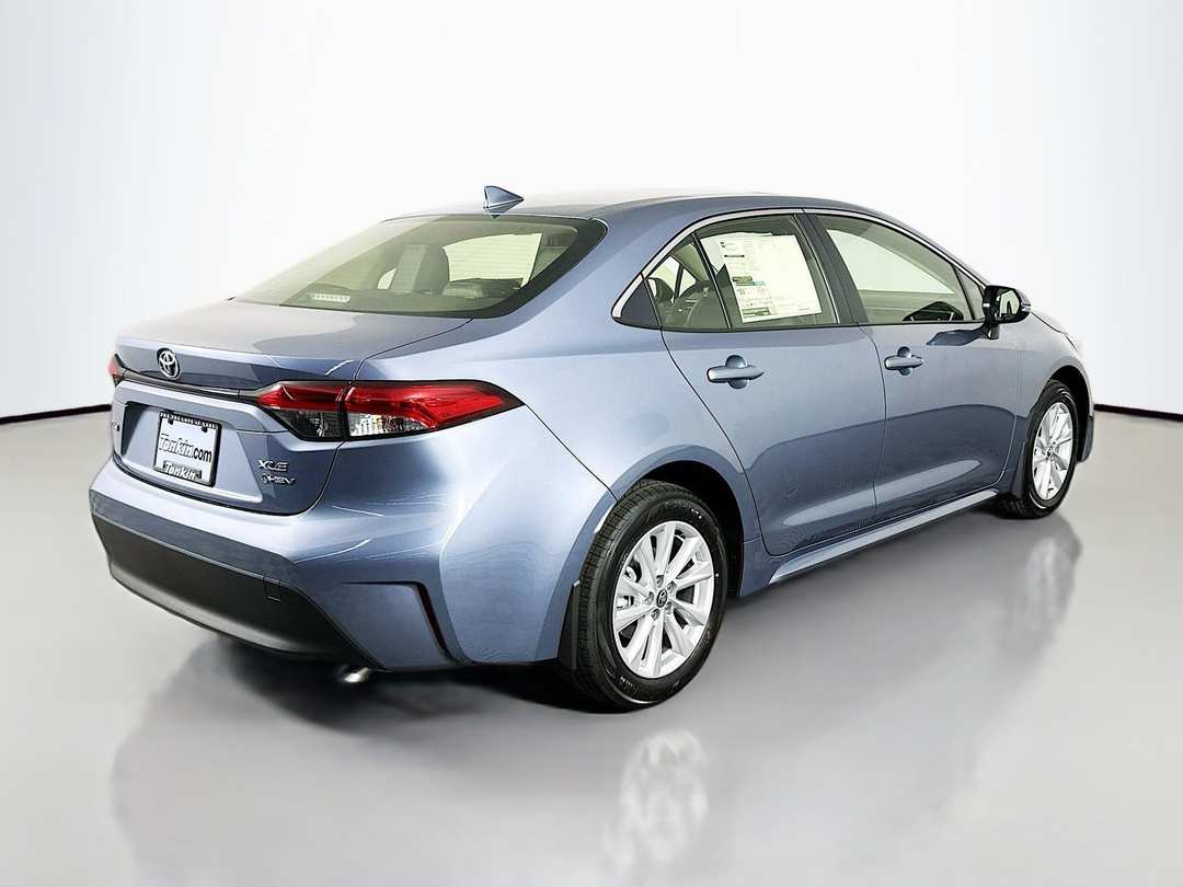 2026 Toyota Corolla XLE - Image 7