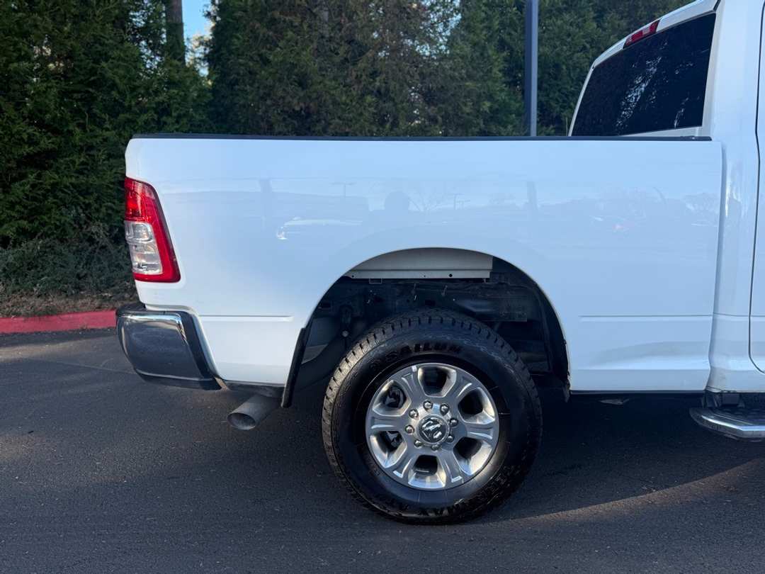 2024 Ram 2500 Big Horn - Image 12