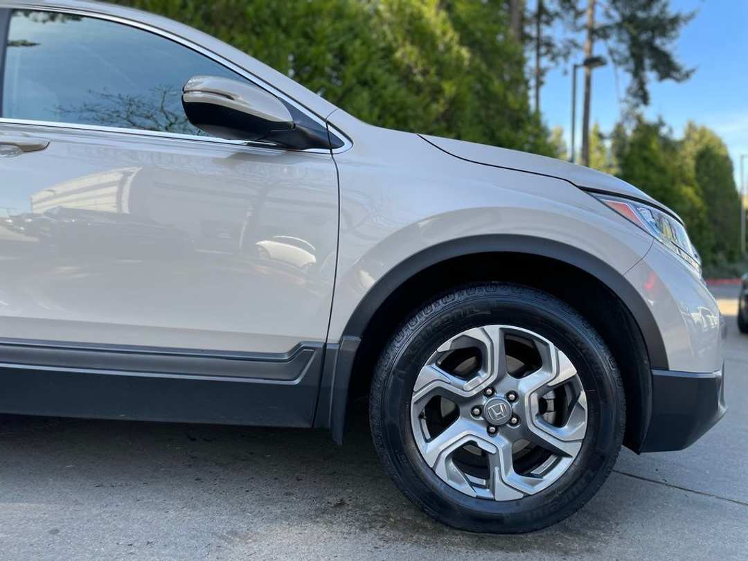 2017 Honda CR-V EXL - Image 2