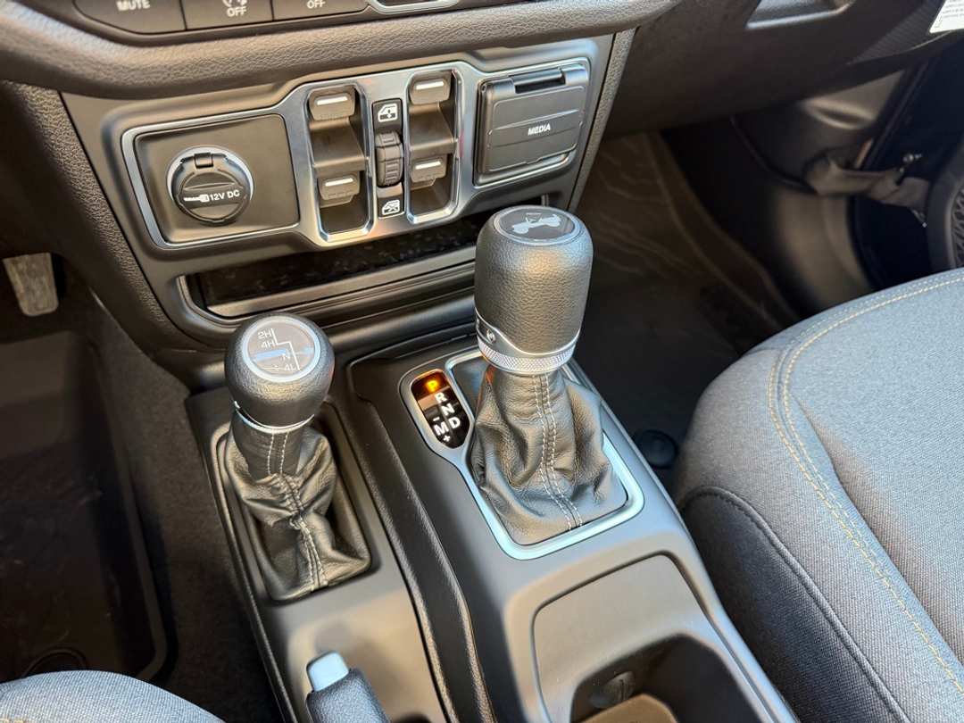 2026 Jeep Wrangler Sport - Image 24