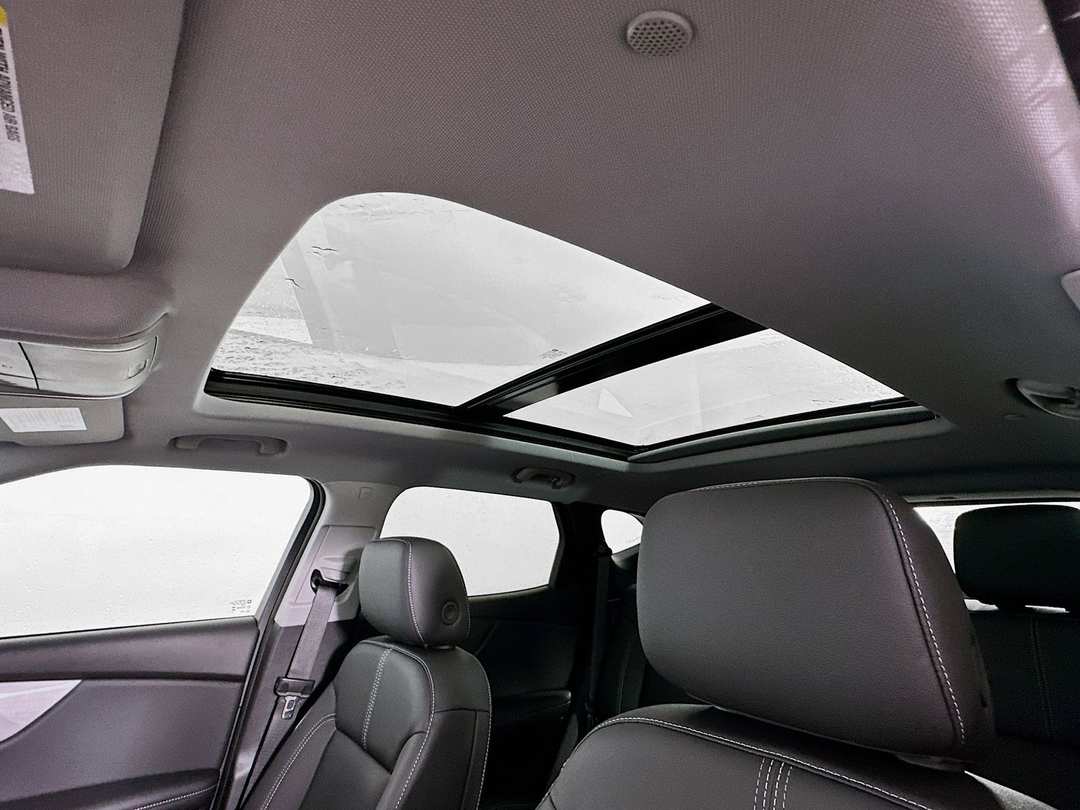 2025 Chevrolet Blazer LT - Image 23