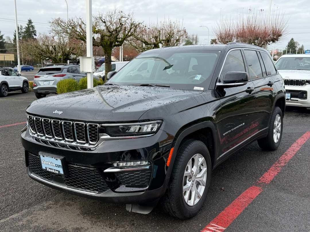 2023 Jeep Grand Cherokee Limited - Image 4