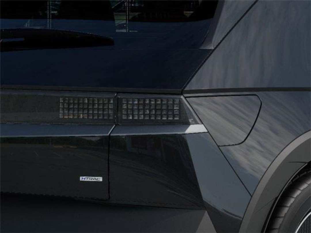 2026 Hyundai Ioniq 5 SEL - Image 10